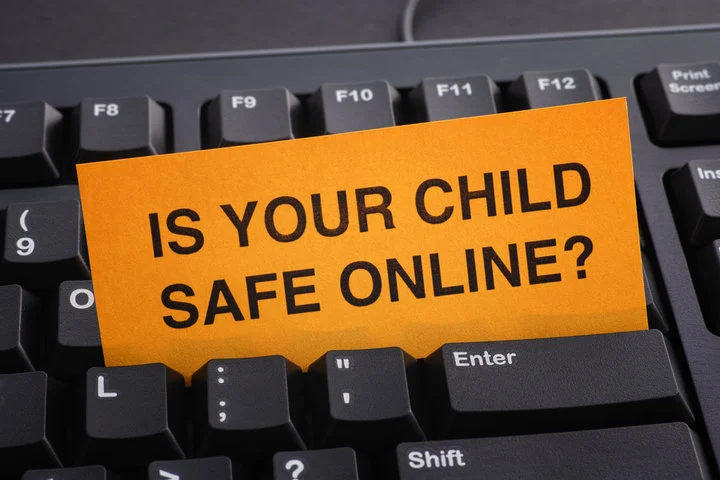 Illustration representing child online protection and the European digital framework for children's safety on the Internet